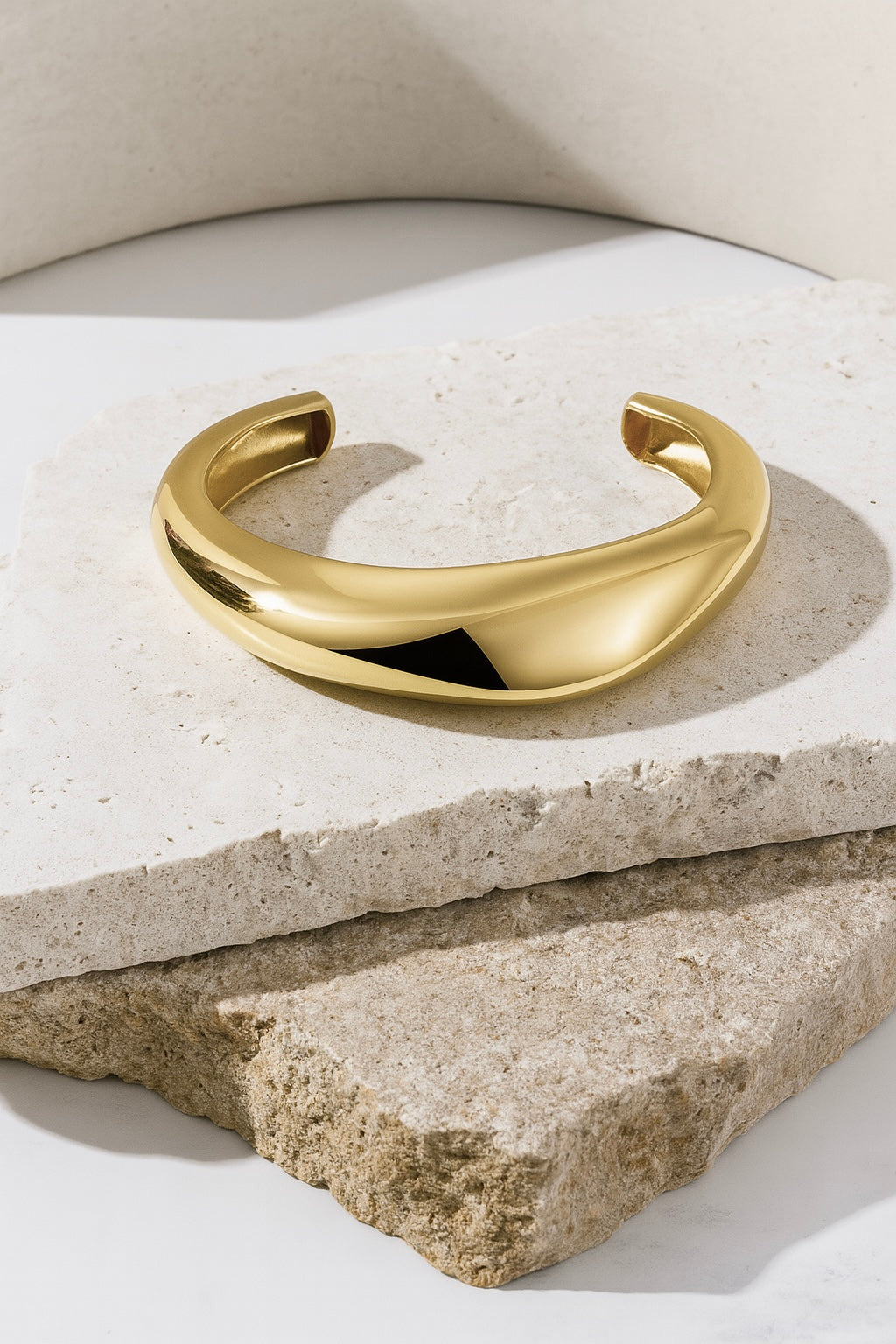 Sol Cuff