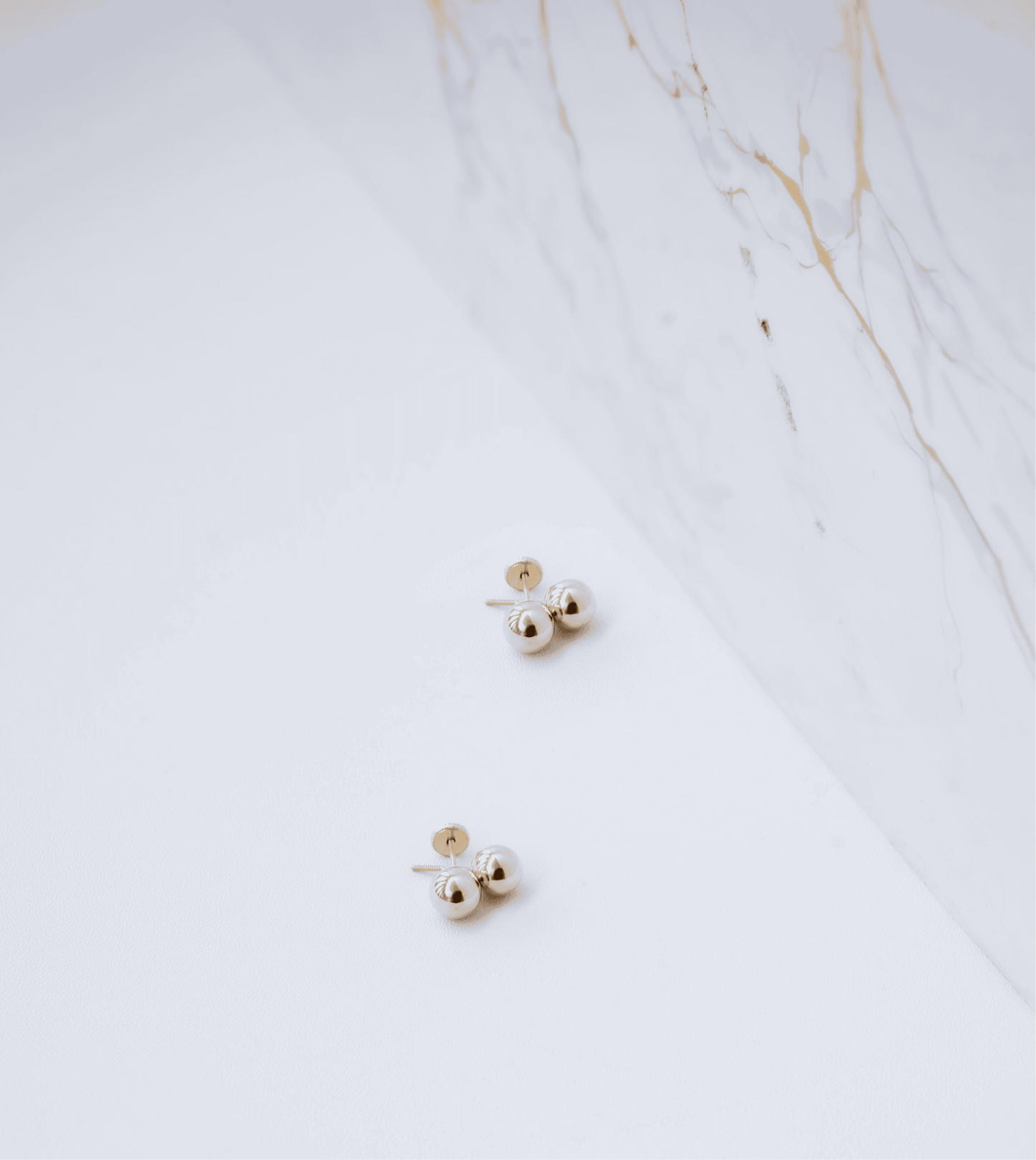 Elle Studs