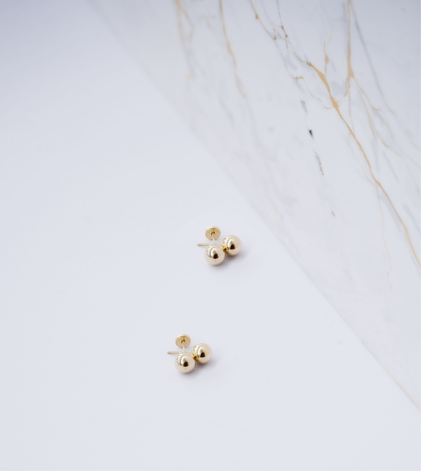 Elle Studs