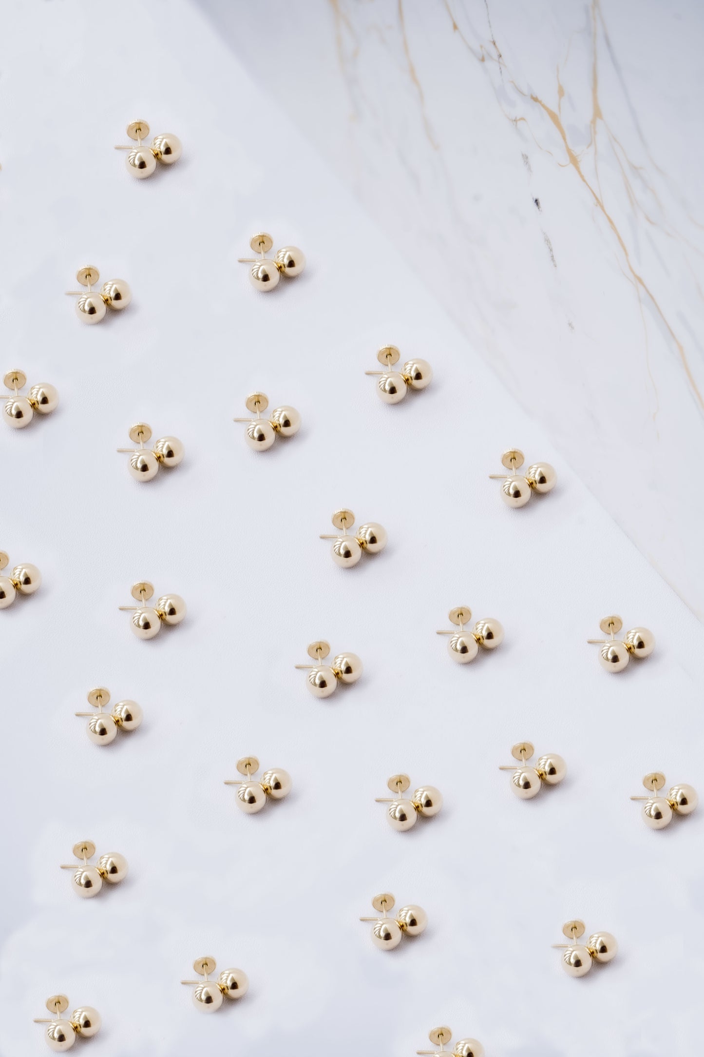 Elle Studs