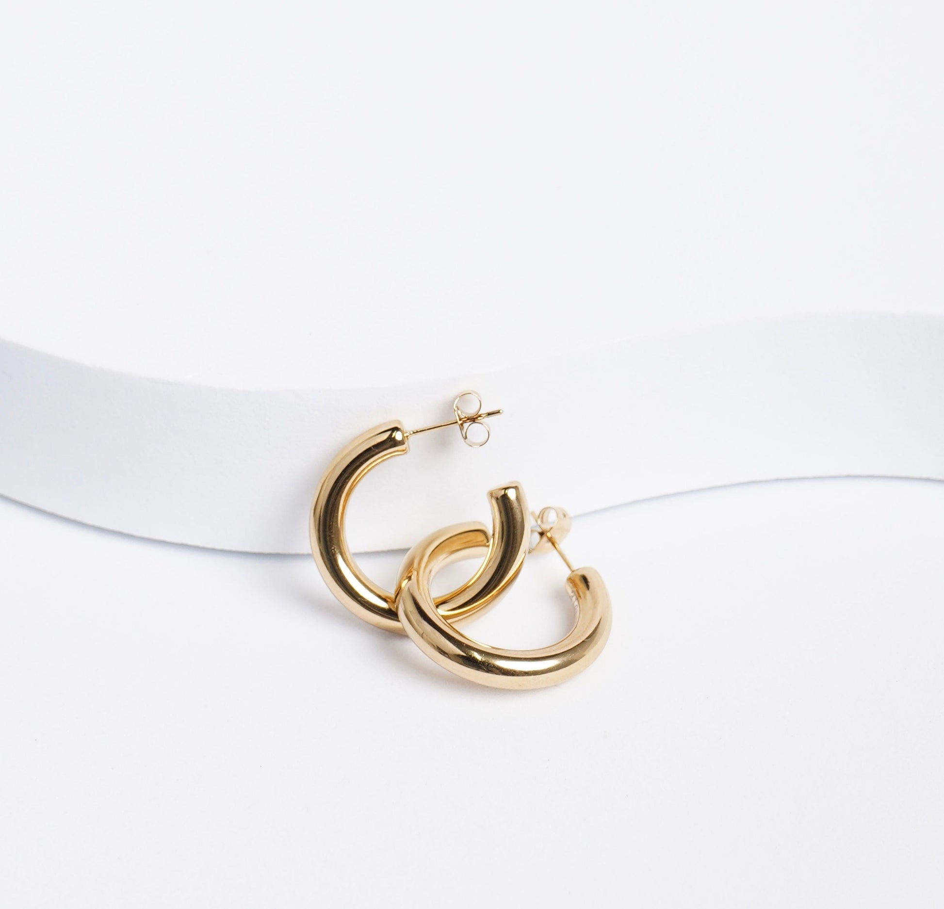 Golden hoops Earrings essence by Erika Suzie